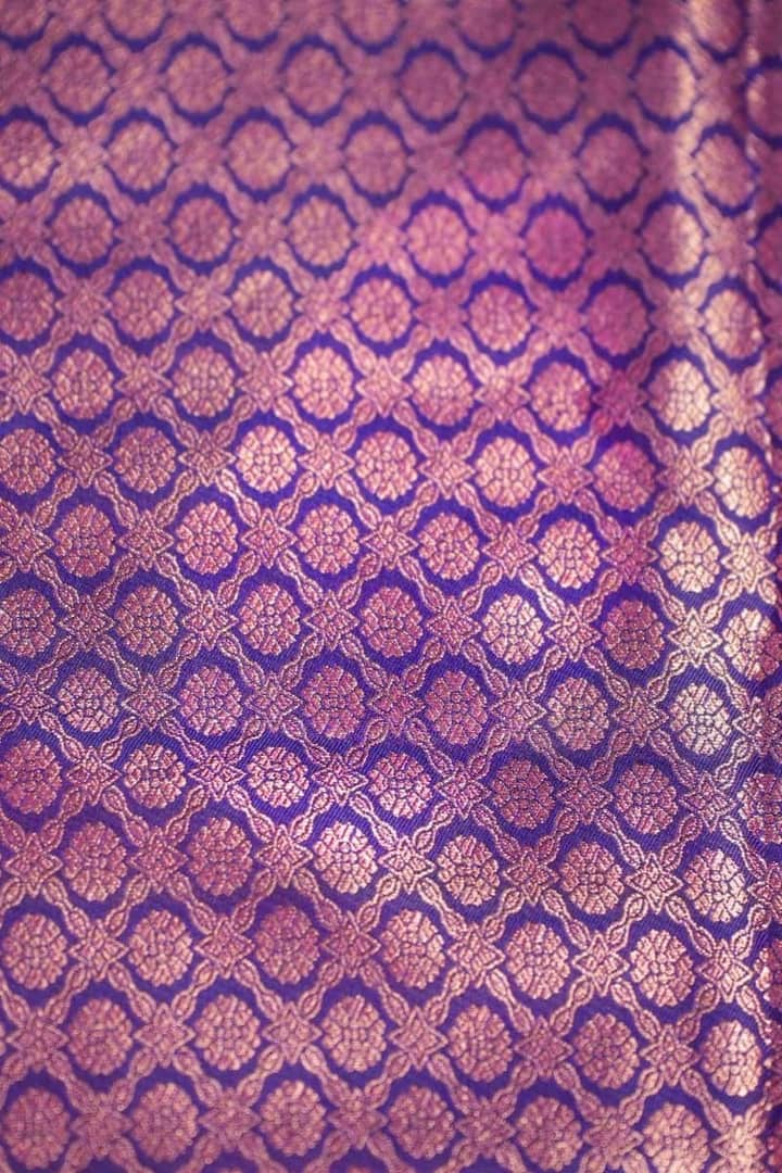 Kanchivaram Royal Amethyst Soft Silk Saree thumbnail 2